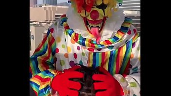 Gibby The Clown gets dick sucked on Ferris Wheel