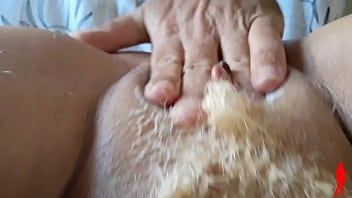 blonddevilsexywoman(shaving pussy)